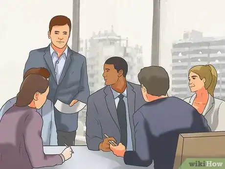 Step 1 发放参会人员签名单。