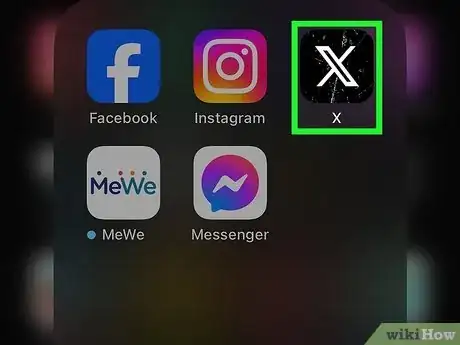 Step 1 打开Twitter应用程序。