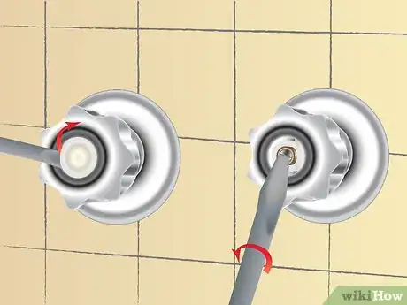 Step 3 拆除把手。