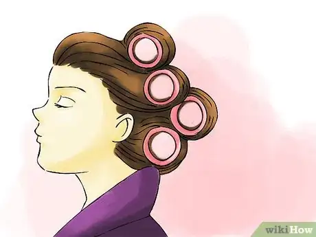Step 2 头发造型要适度。