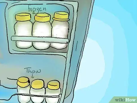 Step 1 把装有母乳的容器放入恒温室。