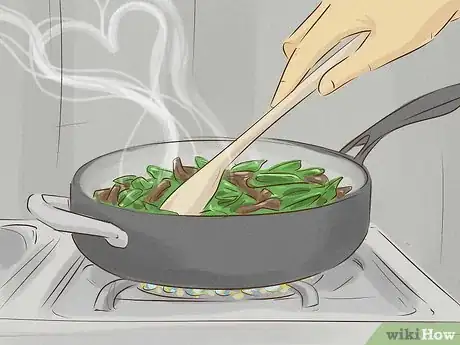 Step 3 为他做他最爱的食物。