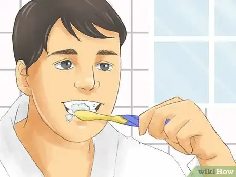 Step 9 每天至少刷牙或用牙线清洁牙齿两次。