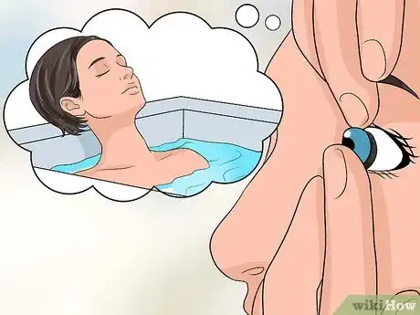 Step 7 眼睛接触水之前务必将隐形眼镜取出。