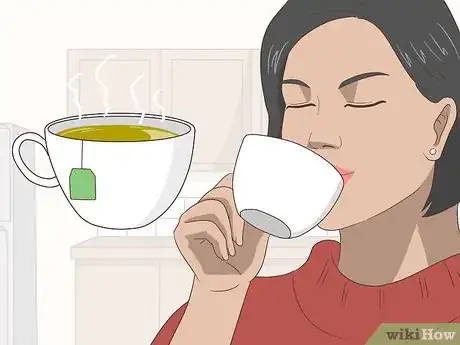 Step 4 喝更多绿茶。