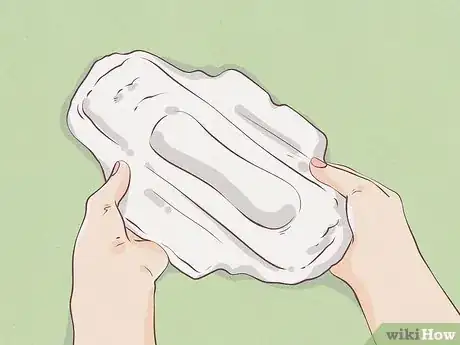 Step 1 经常更换女性卫生用品。