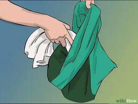 Step 1 把衣服脱掉并清洗。