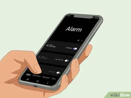 Step 1 定一个静音闹钟，提醒你们及时离开。