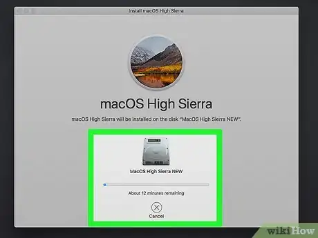 Step 18 等待macOS High Sierra安装完毕。