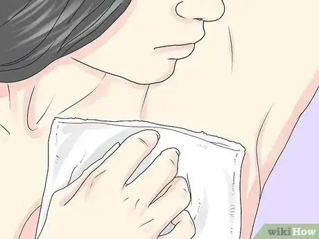 Step 3 如果乳房酸痛，给乳房做冷敷。