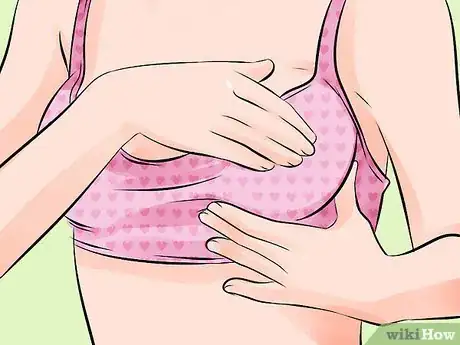 Step 3 给乳房按摩。