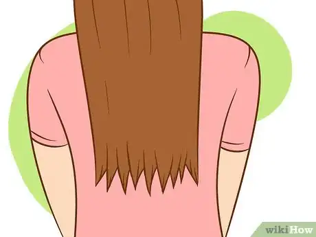 Step 2 把头发梳理平整。