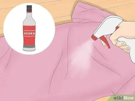 Step 3 喷伏特加酒。