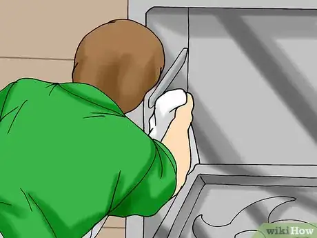 Step 1 每个月清洁一次洗碗机。