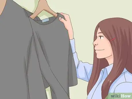 Step 3 去古着服装店购买服装和首饰。