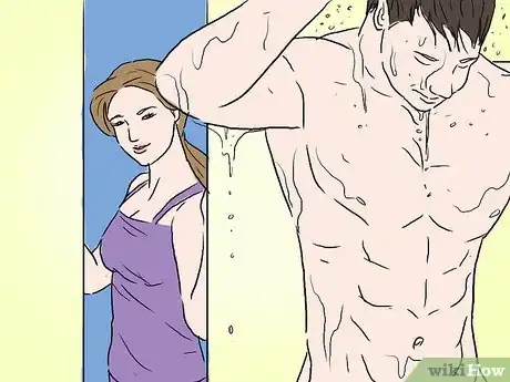 Step 1 在他洗澡时突然出现。