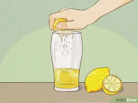Step 1 尝试将柠檬汁当做漂色剂。