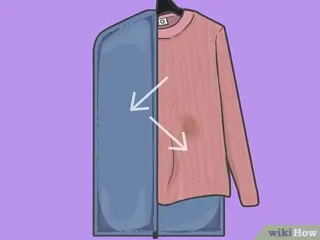 Step 1 把衣服放入干洗袋里。