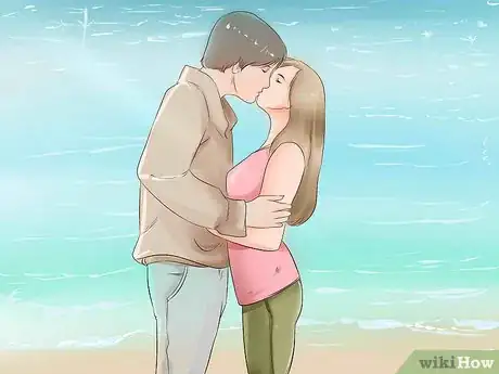 Step 5 如果他深情地看着你的眼睛，然后看向嘴唇，他可能想吻你。