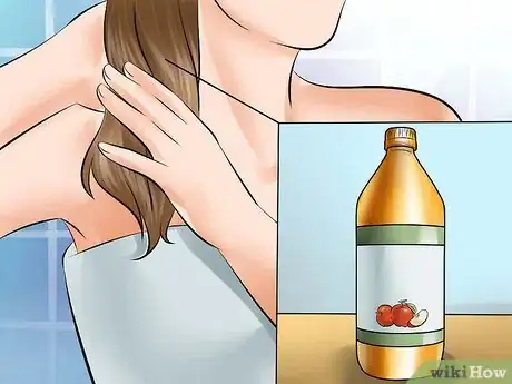 Step 3 用苹果醋冲洗头发。