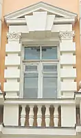 Russian window, Yekaterinburg, using Corinthian pilasters