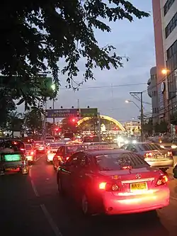 Maha Phruettharam Road near Hua Lamphong in evening