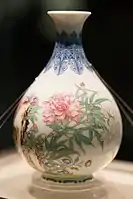 A falangcai vase