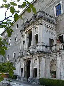 The double loggia provided access to the ceremonial rooms, and a terrace for Cardinal's apartments above