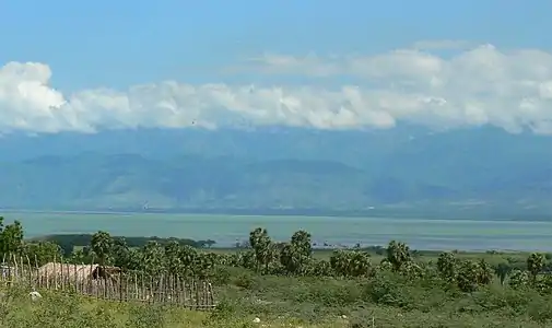 Lago Enriquillo is the lowest point of the Dominican Republic and all ocean islands.