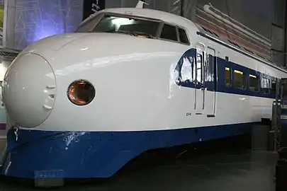 A Japanese 0 Series Shinkansen (No.22-141) at the NRM (2007)