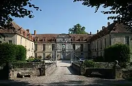 The chateau in La Chapelle-Gauthier