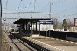 Canopy-covered platform