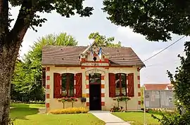 The town hall in Garigny