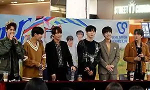 Snuper at an autograph event at Lotte Mall in Gimpo, October 2018.Left to right: Taewoong, Suhyun, Sangil,  Woosung, Sangho and Sebin