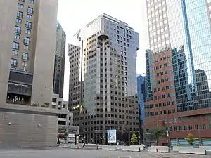 2000 McGill college (left) and Bell Media Tower (right)