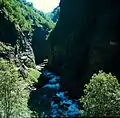 The bottom of the valley under Sinjarheim is impassable. For passage through this stretch, the river is crossed at Almen, descending to Teigen and then crossing the river again via Bridlebrui (bru = bridge).