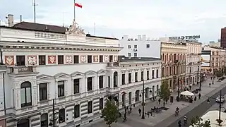 Streetview with the City Hall on the left