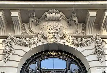 Beaux Arts mascaron on Rue de la Paix no. 23, Paris, unknown architect, 1908