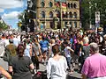 Onlookers and supporters in the 2007's parade, Wellington Street