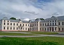 Wiśniowiecki Palace in Vyshnivets (18th century)