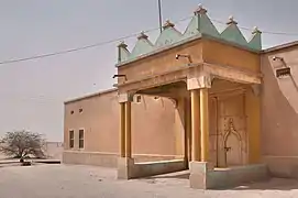 A gated building in Traina.