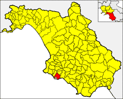 Locator map within the province and the municipality