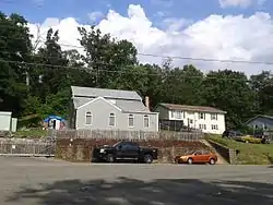 Houses along Backlick Road in Accotink