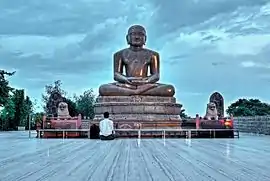 Ahinsa Sthal consist of a 13 ft 6 inches idol of Mahavira, Mehrauli