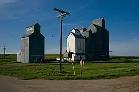 The grain elevators in Alamo