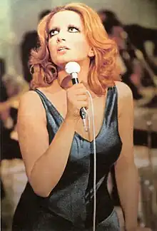 Mina in the Teatro 10 television programme in 1972