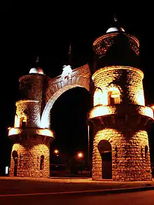 The Córdoba Gateway