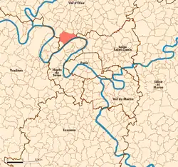 Location (in red) within Paris inner and outer suburbs