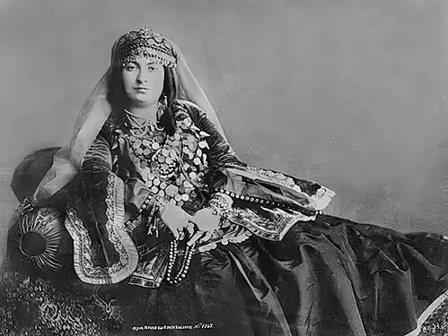 Armenian woman from Shamakhi, Photo by F. Orden 1897