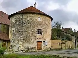 The Tour de la Dîme in Aroz